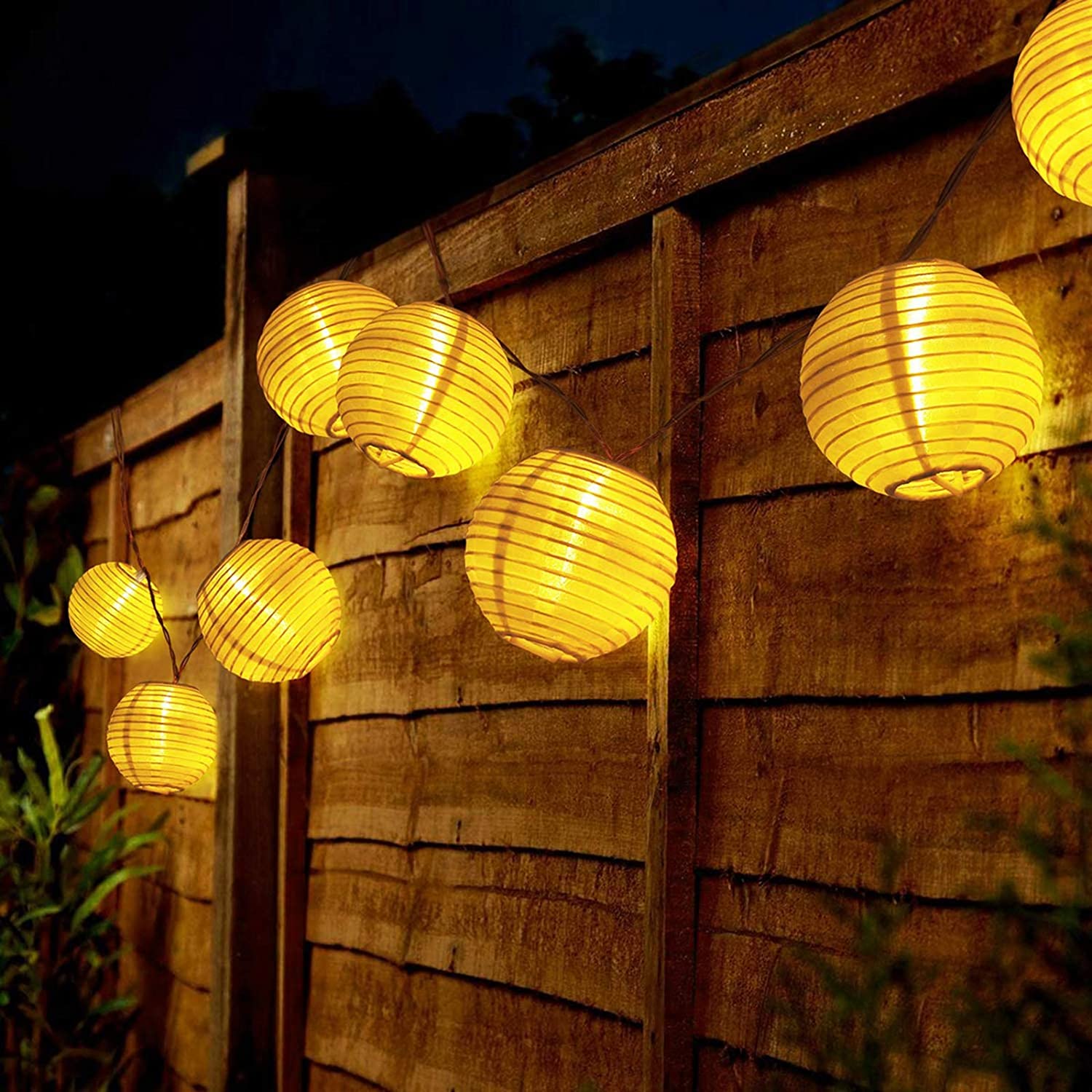 防水ソーラーランタン,6.5m,30 LED,屋外,庭の装飾 - Halo Outdoor Lighting のレビューと価格