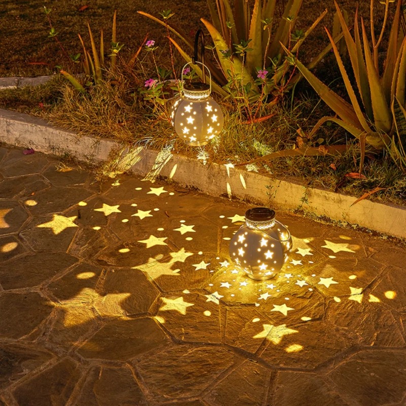 ガーデンスタープロジェクターランプ吊り下げ式ソーラーライト屋 - Outdoor Lighting Beacon のレビューと価格